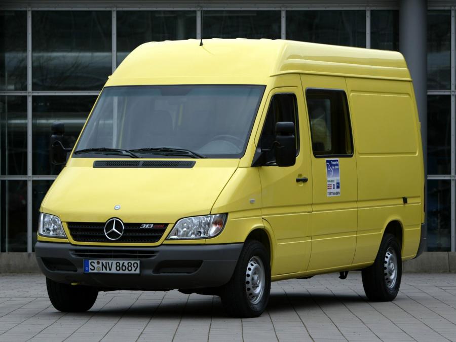  Mercedes-Benz Sprinter Van 2000 года  (фото 17 из 23)